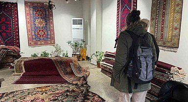 Zonguldak'ta yöresel halı sergisi açıldı