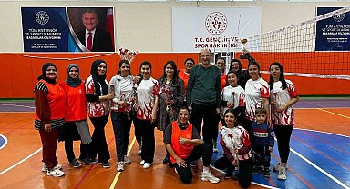 'Evinin sultanları' turnuvada karşılaştı
