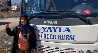 59 yaşında, arkadaşlarına inat otobüs ehliyeti aldı
