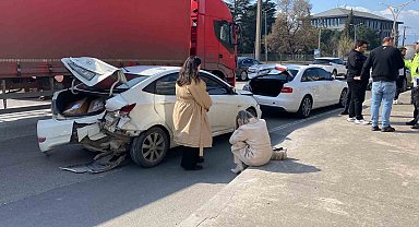 7 araç birbirine girdi: Biri çocuk 5 yaralı