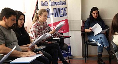 7 kıtadan insan tek dil için bir arada