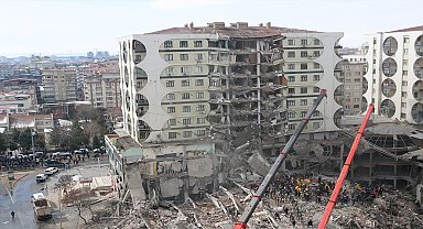 89 kişinin hayatını kaybettiği Galeria Sitesi'nin tutuklu sanıklarına 17 yıl 6'şar ay hapis cezası