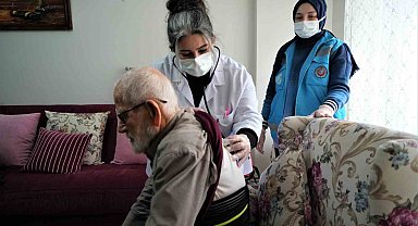 9 ayda 80 yaş ve üzeri bin hastaya evde sağlık hizmeti