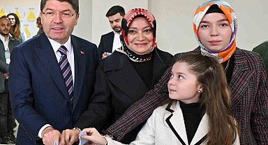 Adalet Bakanı Yılmaz Tunç, oyunu Bartın'da kullandı