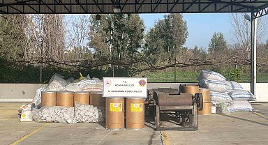 Adana'da kaçak havai fişek üretimine 2 gözaltı