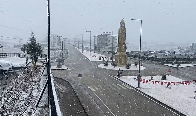 Adıyaman'ın Sincik ilçesine kış yeniden geldi