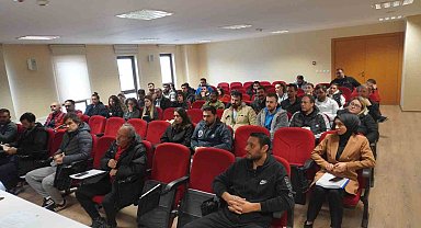 Afyonkarahisar'da antrenörlerle değerlendirme toplantısı düzenledi