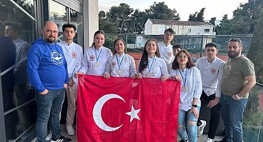 Afyonkarahisar'daki o lise madalyaları topladı