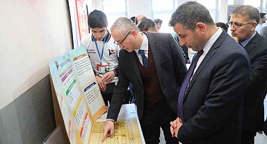 Ağrı'da bilim fuarı heyecanı