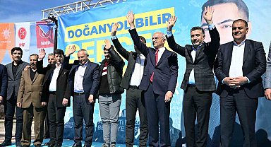 AK Parti Büyükşehir Adayı Sami Er, Doğanyol ilçesini ziyaret etti