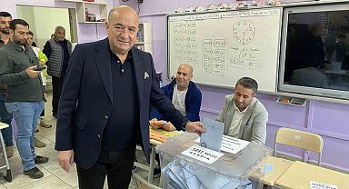 AK Parti Çanakkale Milletvekili Ayhan Gider oyunu kullandı