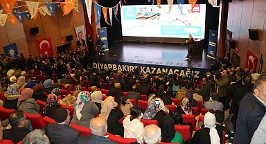 AK Parti Diyarbakır Büyükşehir Belediye Başkan adayı Bilden, istihdam sağlayan 26 projeyi anlattı