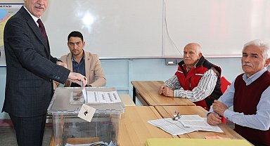 AK Parti Kırıkkale Belediye Başkan Adayı Saygılı oyunu kullandı