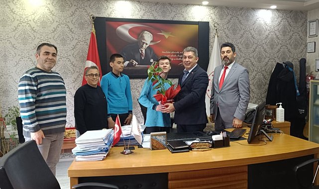 Akın: "Sağlıklı bir toplum için çalışıyoruz"
