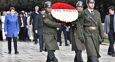 Akşener, 8 Mart Dünya Kadınlar Günü'nde Anıtkabir'i ziyaret etti
