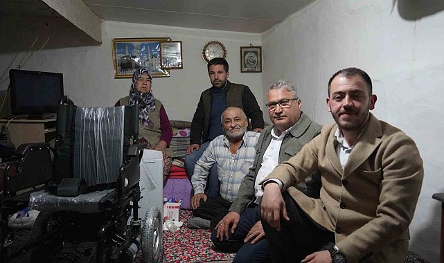 Akülü sandalyesini Başkan Çerçi teslim etti
