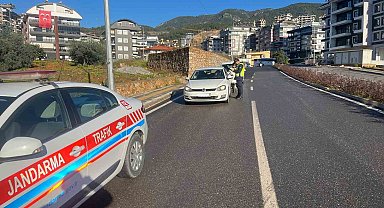 Alanya'da 221 araç ve sürücüsüne 330 bin 750 lira para cezası