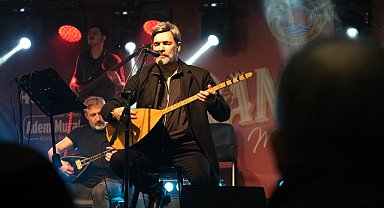 Alanya'da Ramazan Meydanı Uğur Işılak konseri ile doldu taştı