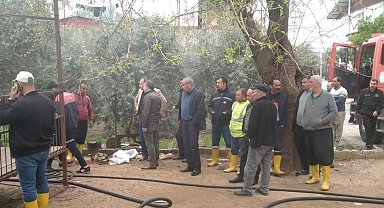 Alevler evi kullanılamaz hale getirdi