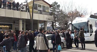 Ali Babacan'ın ziyaretine, vatandaşın ilgisinin az olması dikkat çekti