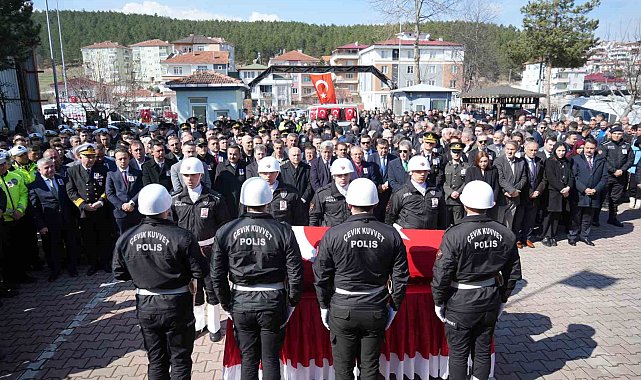 Alkollü sürücünün çarparak şehit ettiği polis memuru için tören