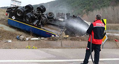 Amasya'da akaryakıt tankeri devrildi: 1 yaralı