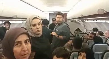 AnadoluJet uçağında panik: ''Bu uçakla uçmak istemiyorum''
