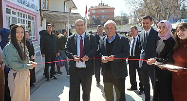 Anaokulu öğrencilerin hazırladığı açık hava sergisi
