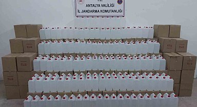 Antalya'da 7 ton kaçaksahte etil alkol ele geçirildi