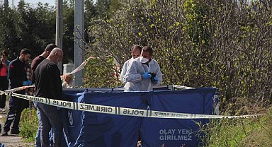 Antalya'da yol kenarında kadın cesedi bulundu