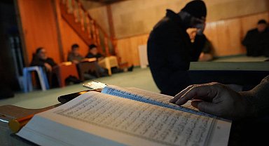 Asırlık hatim geleneği Selçuklu mirası camide yaşatılıyor