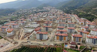 Asrın felaketinin haritadan sildiği Antakya'da adeta yeni bir şehir kuruldu
