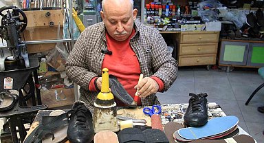 Ayakkabı tamircileri çırak bulmakta zorlanıyor