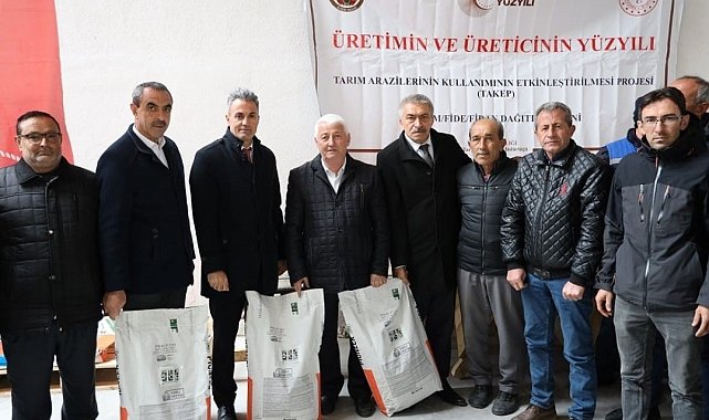 Ayçiçeği tohumu dağıtıldı