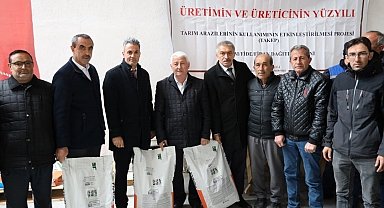 Ayçiçeği tohumu dağıtıldı