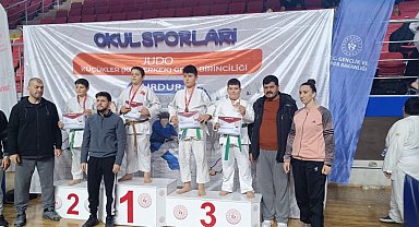 Aydınlı genç judocular grup birinciliği müsabakalarında derece ile döndü