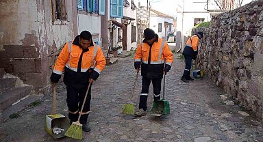 Ayvalık Belediyesi emekçilerinden bahar temizliği