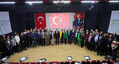 Ayvalık'ta dönemin son belediye meclis toplantısı yapıldı