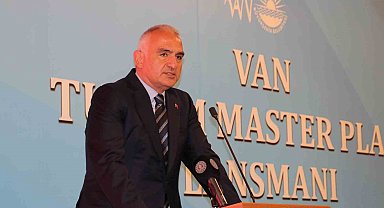 Bakan Ersoy: "Van artık Avrupa Festivaller Birliği üyeliğine kabul edilen ve bu festivalimize ev sahipliği yapacak şehirlerimizden biridir"