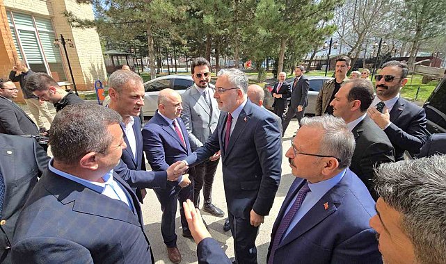Bakan Işıkhan: "SGK'ya en çok borçlu 5 belediyenin 5'i de CHP belediyesi"