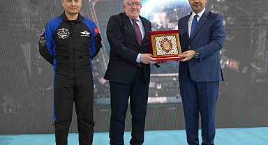 Bakan Kacır: "Hibrit roket motorunu uzayda ateşlemeyi başaran ilk ülke olacağız"