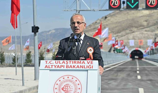 Bakan Uraloğlu: "Ankara-İstanbul yeni otoyolu, Ankara-İstanbul Süper Hızlı Treni proje çalışmalarına başladık"