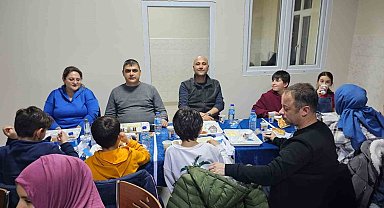 Bandırma Koyunculuk Araştırma Müdürlüğü'nde geleneksel iftar yemeği