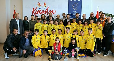Başarılı sporcular Başkan Günel'le görüştü