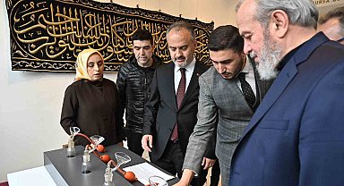 Başkan Aktaş, Kâbe örtüleri sergisini gezdi