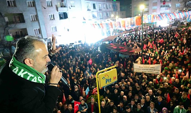 Başkan Aktaş, meşale ve havai fişeklerle karşılandı
