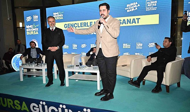 Başkan Aktaş'tan gençlerle sazlı sözlü muhabbet