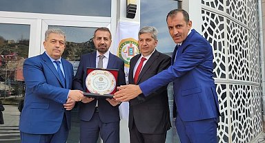 Başkan Altun: "Engelleri birlikte aşıyoruz"