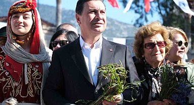 Başkan Aras: "Bu bitki örtüsü çalı, çırpı değil, Hipokrat'ın şifa otlarıdır"