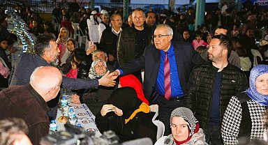 Başkan Arslan büyükşehrin iftarında hemşehrileriyle buluştu